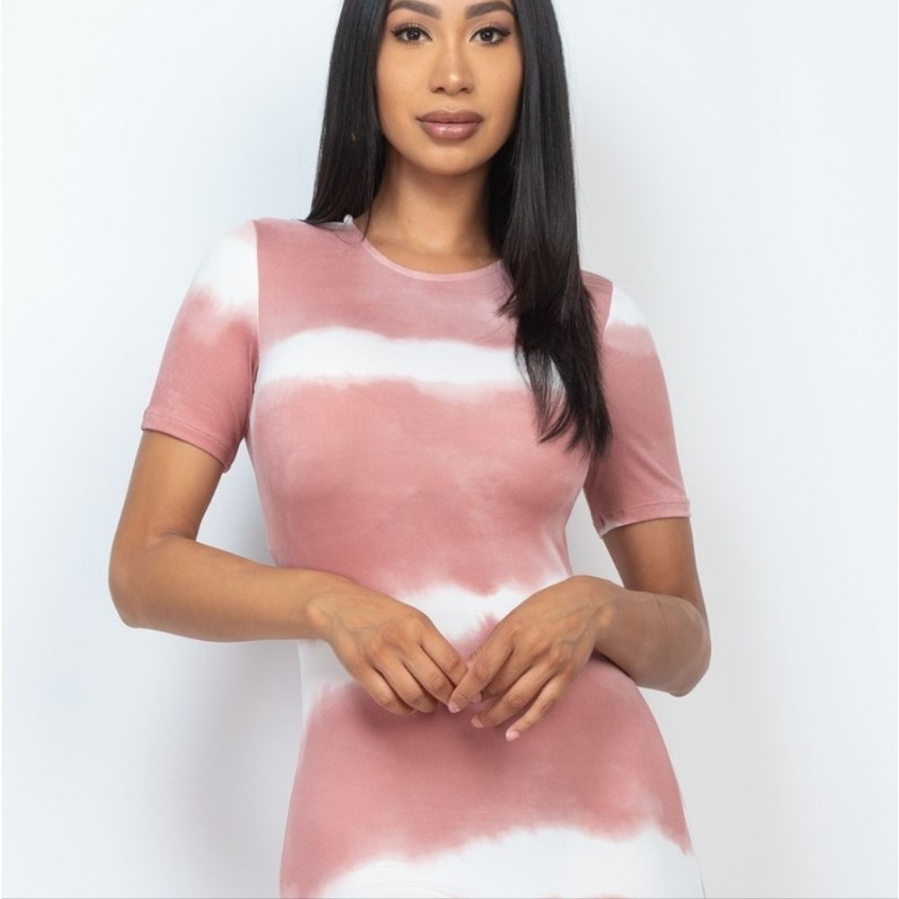 Short sleeve dress